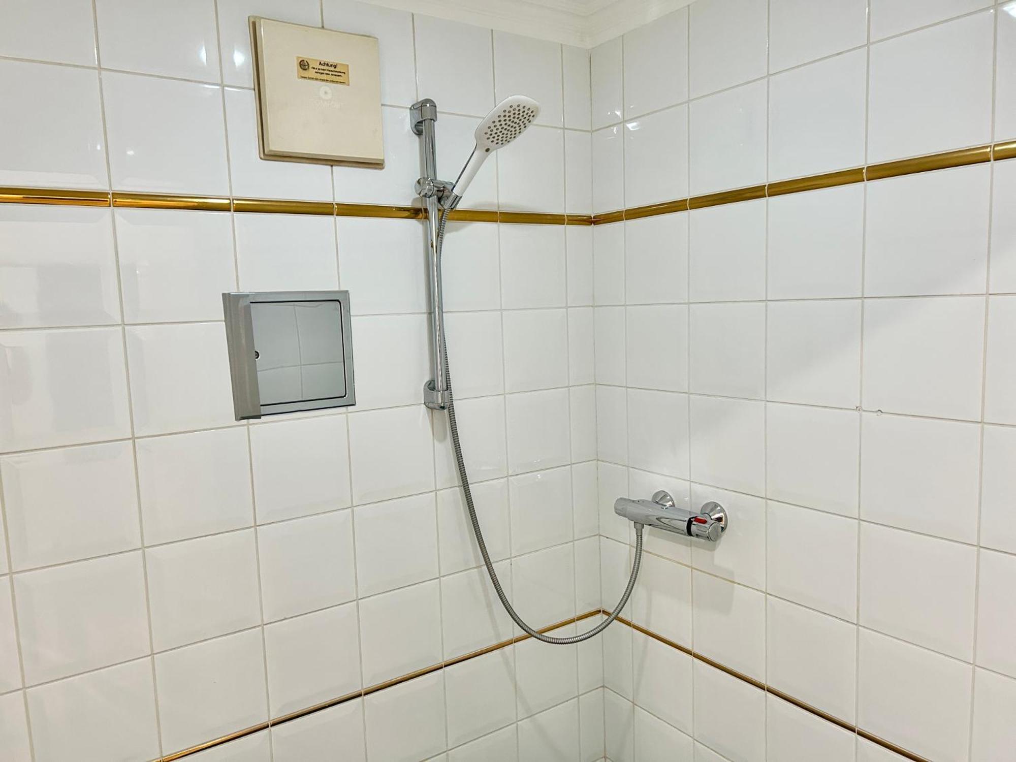 Stylish Schonbrunn Apartments With Free Parking Viena Exterior foto